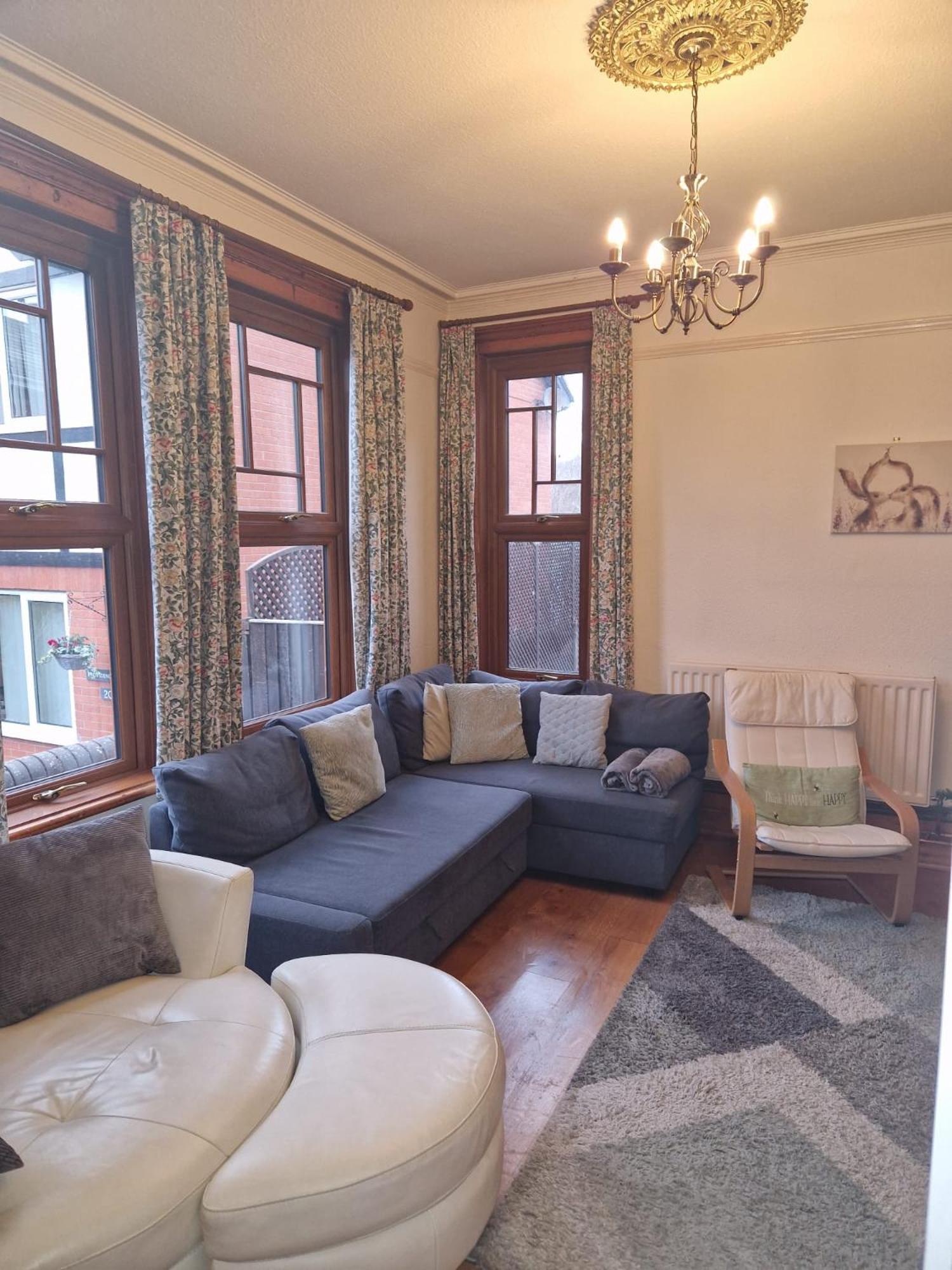 Hereford - Falcon House - Spacious 5 Bedroom House With Games Room - Sleeps 14 Guests - Great Property For Family & Friends Gathering Together - Hosted By Rentmyhouse Exterior foto