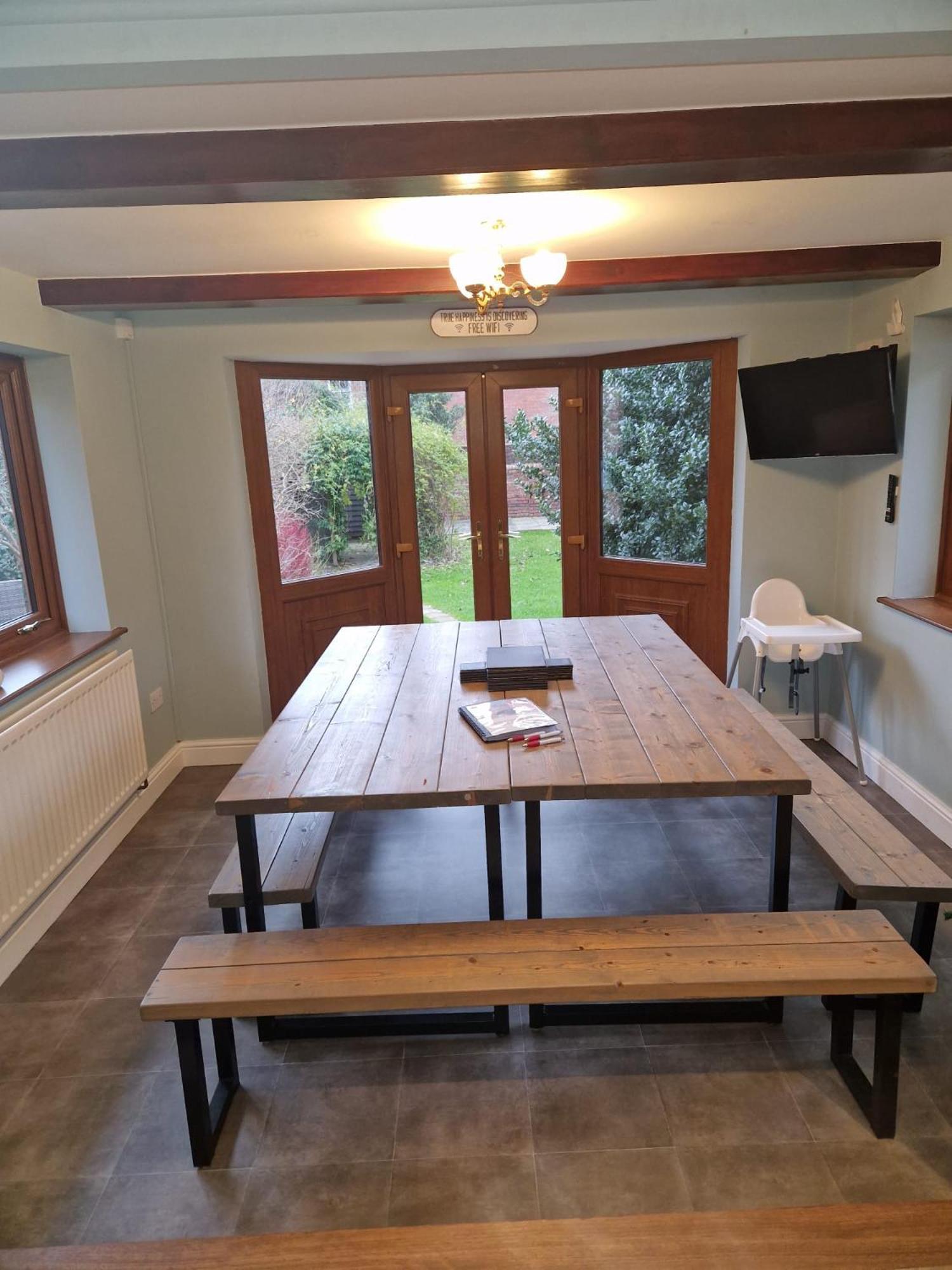 Hereford - Falcon House - Spacious 5 Bedroom House With Games Room - Sleeps 14 Guests - Great Property For Family & Friends Gathering Together - Hosted By Rentmyhouse Exterior foto