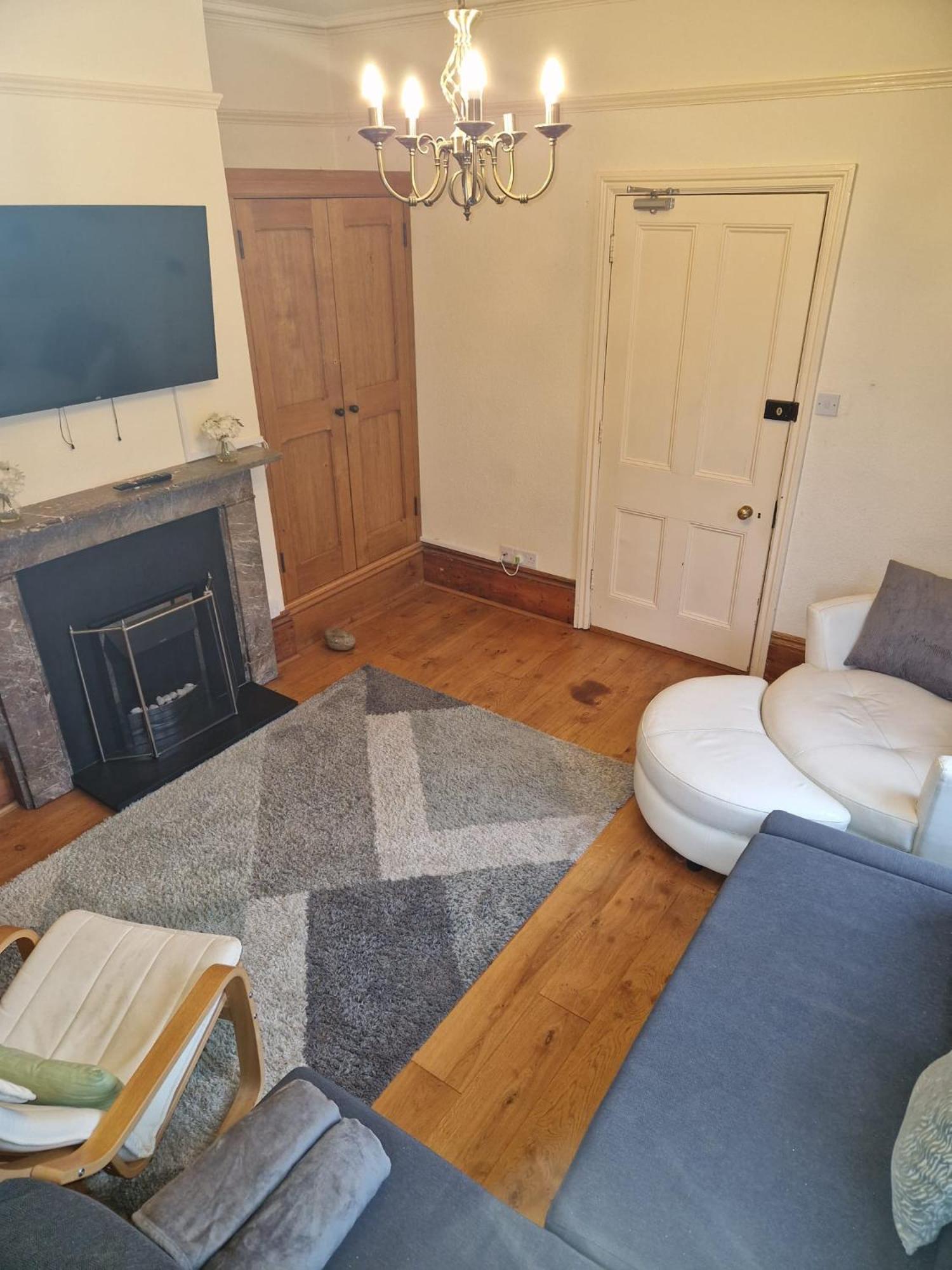 Hereford - Falcon House - Spacious 5 Bedroom House With Games Room - Sleeps 14 Guests - Great Property For Family & Friends Gathering Together - Hosted By Rentmyhouse Exterior foto